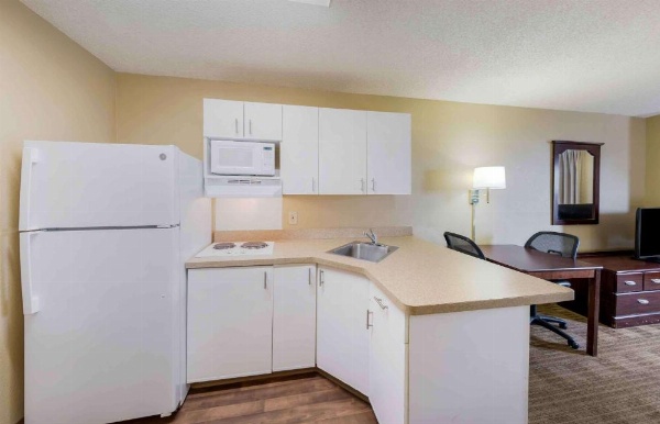 Extended Stay America Suites - Orange County - Huntington Beach image 17